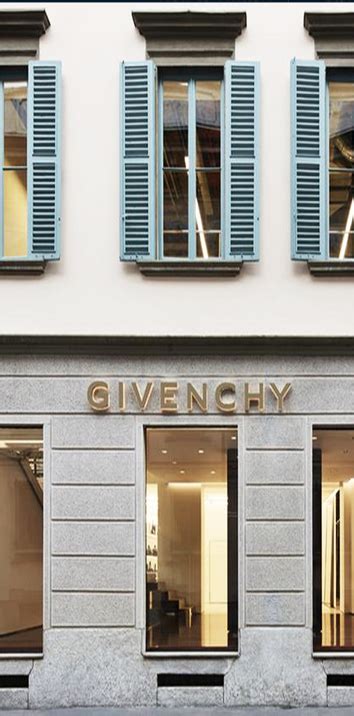 givenchy milano mi|Via Sant'Andrea .